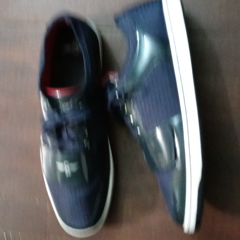 Shoes - Picture 4 of 5